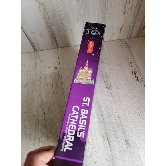 Cubic fun led Saint basil's cathedral architectural model - Picture 7 of 11